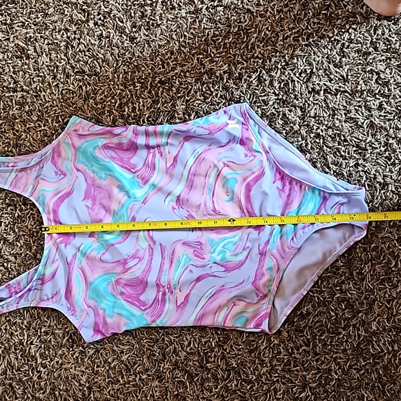 NWT Hurley Girls 1 Piece Swimsuit Size L 12-13 YRS - Picture 7 of 9